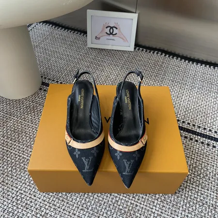 ルイヴィトン サンダル