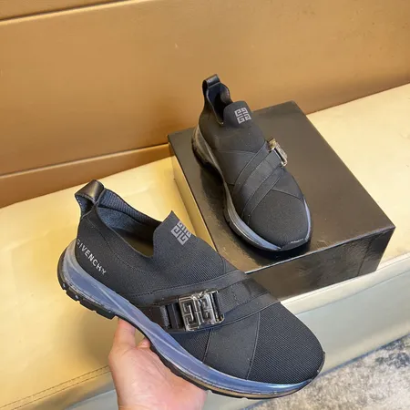 ジバンシィ カジュアルシューズ