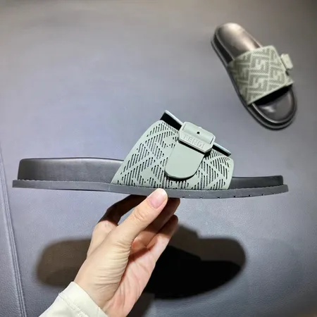 フェンディ スリッパ