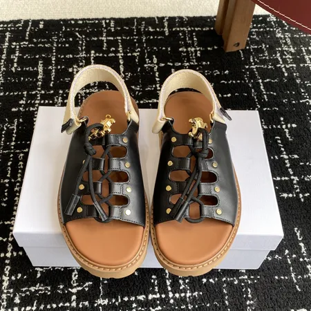 セリーヌ サンダル