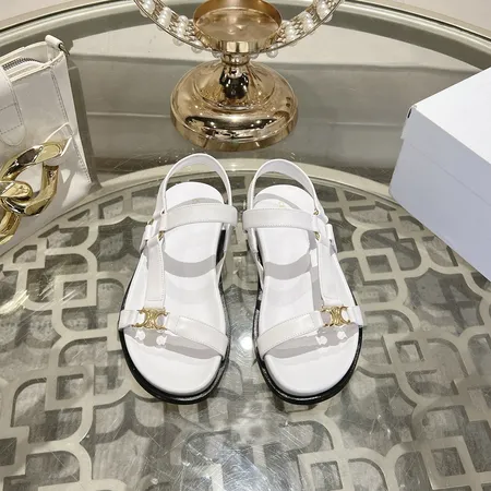 セリーヌ サンダル