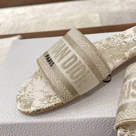 ディオール スリッパ