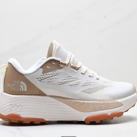 ノースフェイス スニーカー