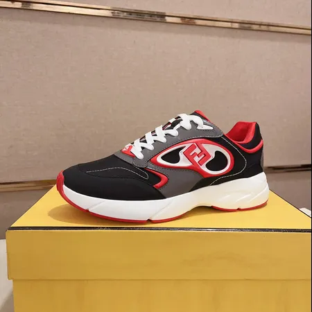 フェンディ カジュアルシューズ