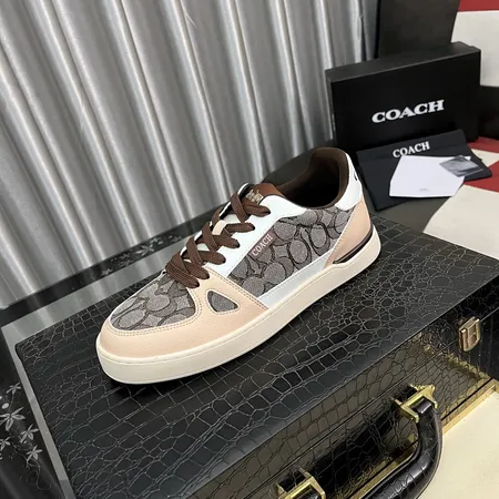 コーチ カジュアルシューズ