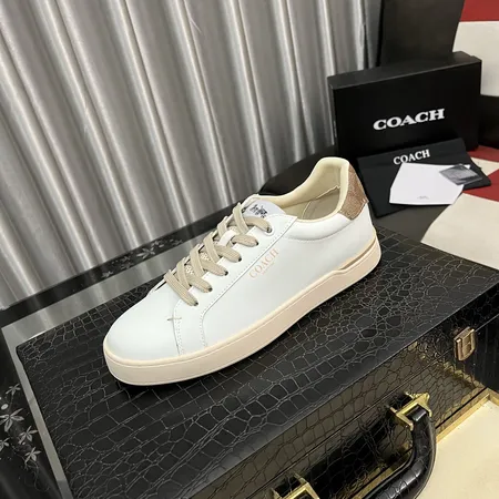 コーチ カジュアルシューズ