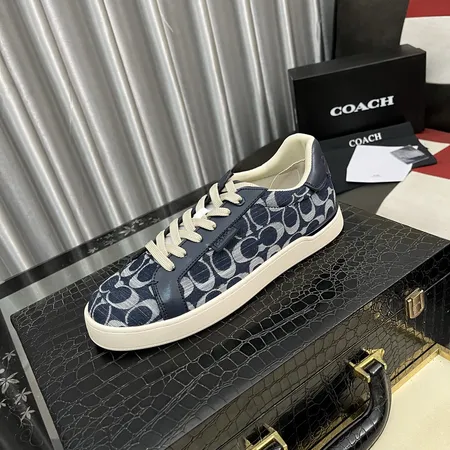 コーチ カジュアルシューズ