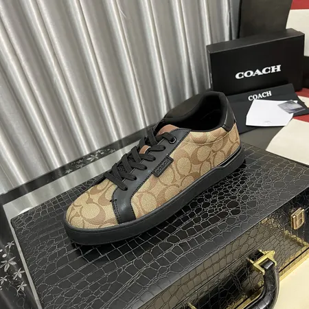 コーチ カジュアルシューズ