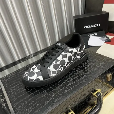 コーチ カジュアルシューズ