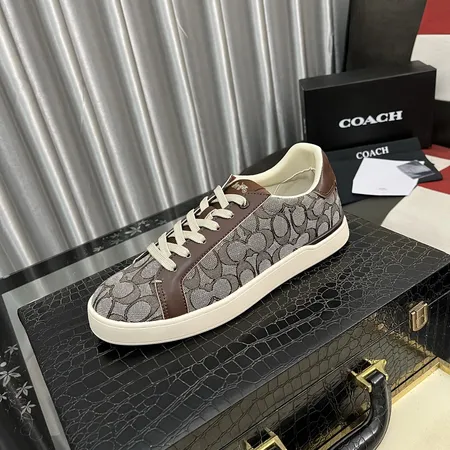 コーチ カジュアルシューズ