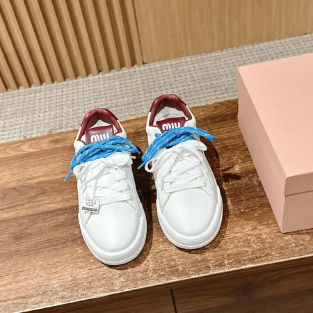 ミュウミュウ カジュアルシューズ