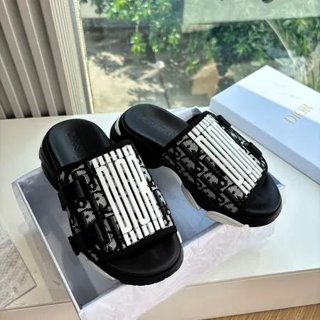 ディオール スリッパ