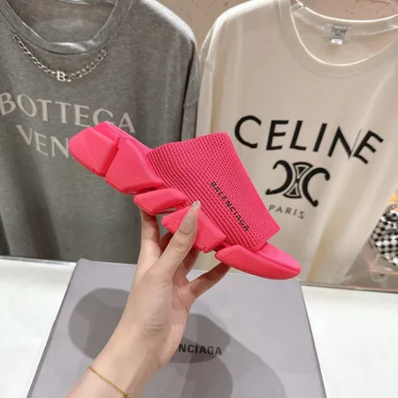 バレンシアガ スリッパ