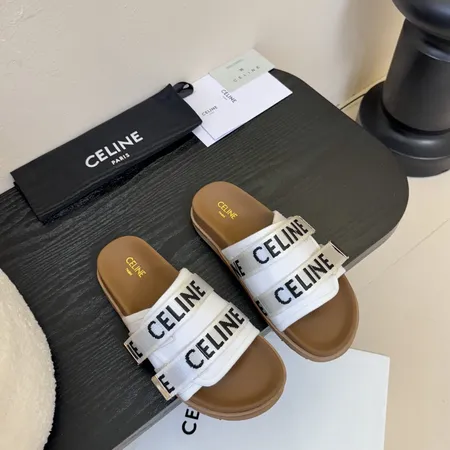 セリーヌ スリッパ