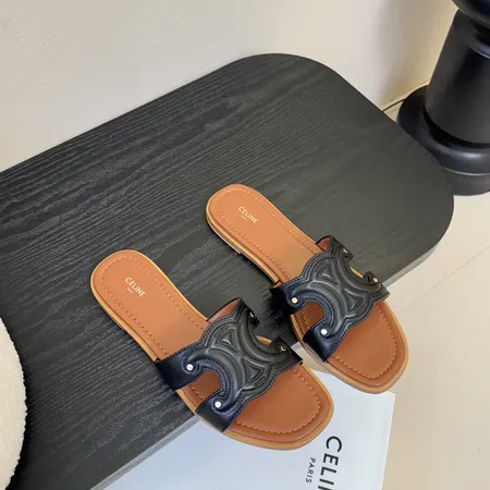 セリーヌ スリッパ