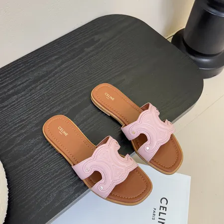 セリーヌ スリッパ