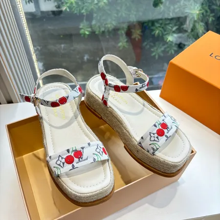 ルイヴィトン サンダル