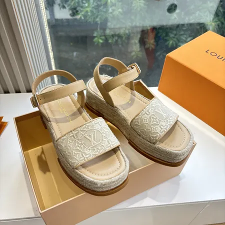 ルイヴィトン サンダル