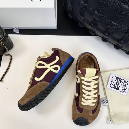 ロエベ カジュアルシューズ