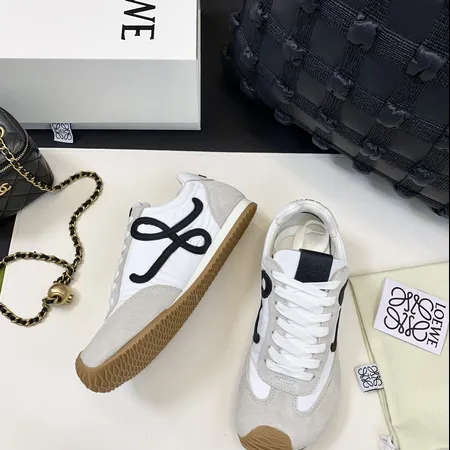 ロエベ カジュアルシューズ