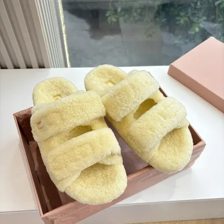 ミュウミュウ スリッパ