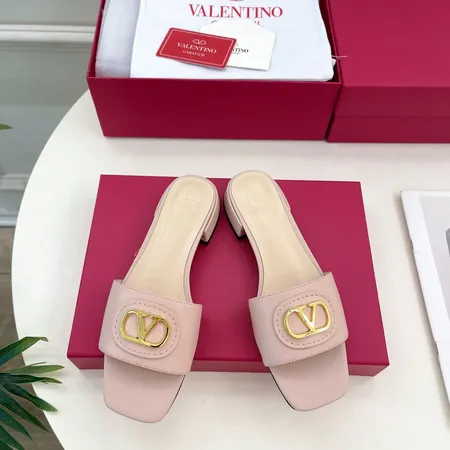 ヴァレンティノ スリッパ