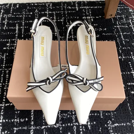 ミュウミュウ サンダル