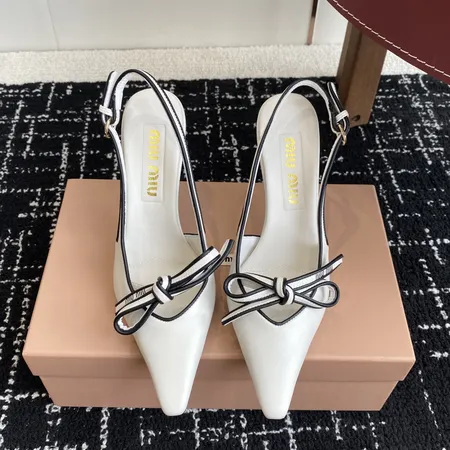 ミュウミュウ サンダル