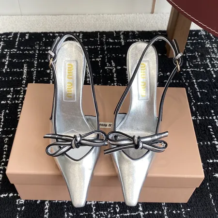 ミュウミュウ サンダル