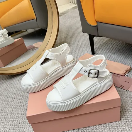 ミュウミュウ サンダル