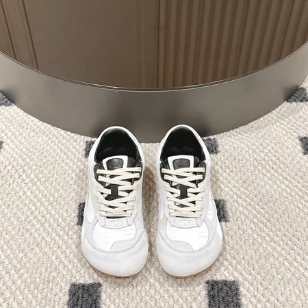 ボッテガ ヴェネタ カジュアルシューズ