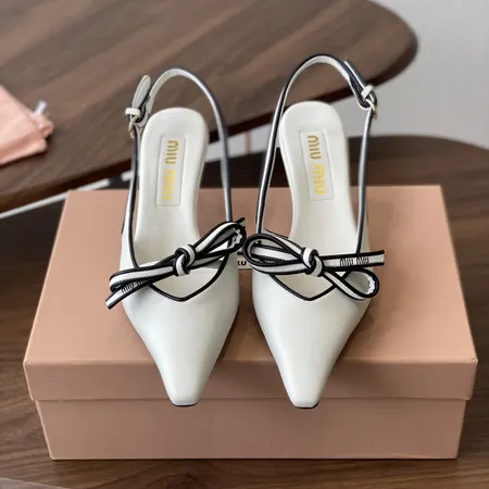 ミュウミュウ サンダル