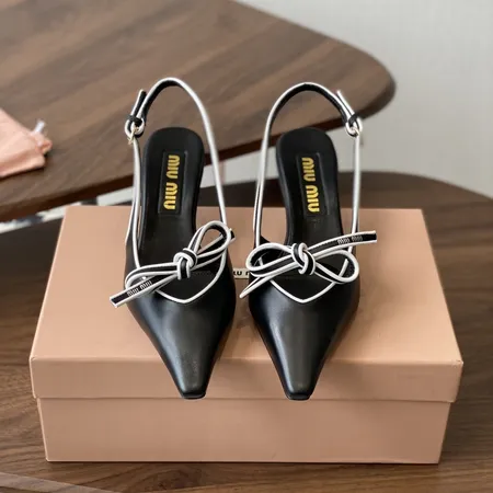 ミュウミュウ サンダル