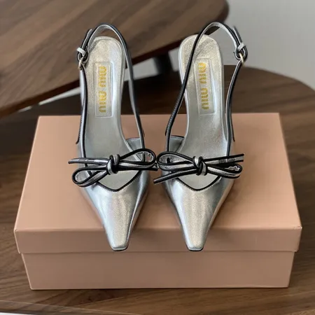 ミュウミュウ サンダル