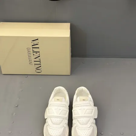 ヴァレンティノ カジュアルシューズ