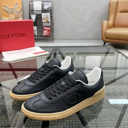 ヴァレンティノ カジュアルシューズ