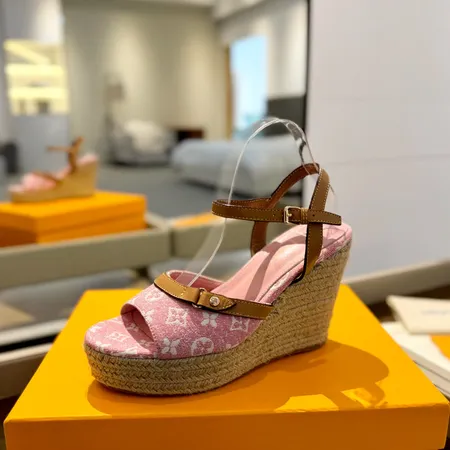 ルイヴィトン サンダル