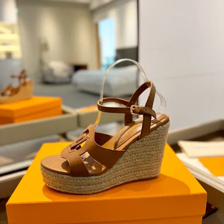 ルイヴィトン サンダル