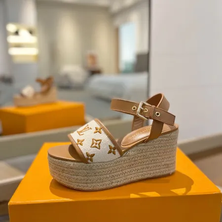 ルイヴィトン サンダル