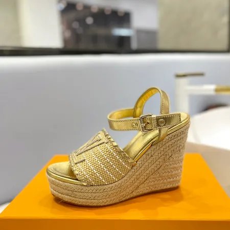 ルイヴィトン サンダル