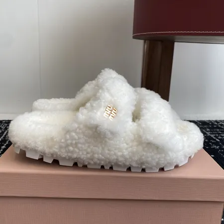 ミュウミュウ スリッパ