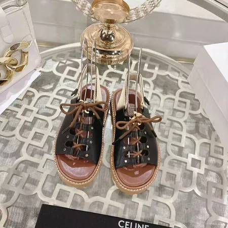 セリーヌ サンダル