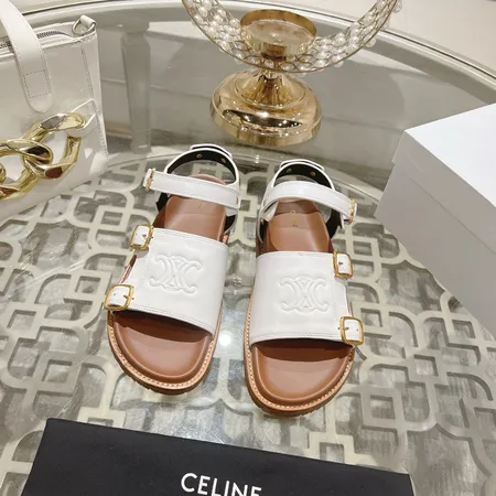 セリーヌ サンダル