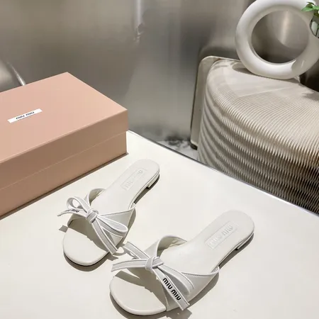 ミュウミュウ スリッパ