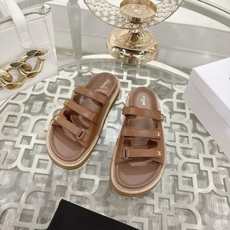 セリーヌ スリッパ