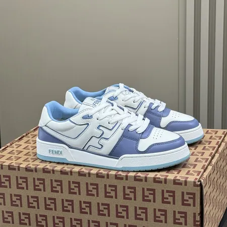 フェンディ カジュアルシューズ