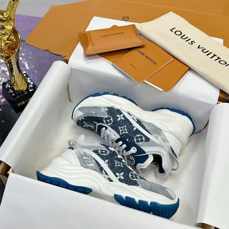 ルイヴィトン スニーカー