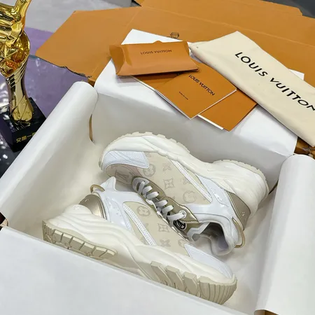 ルイヴィトン スニーカー