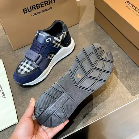 バーバリー ス スニーカー