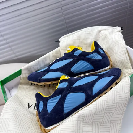 ボッテガ ヴェネタ スニーカー